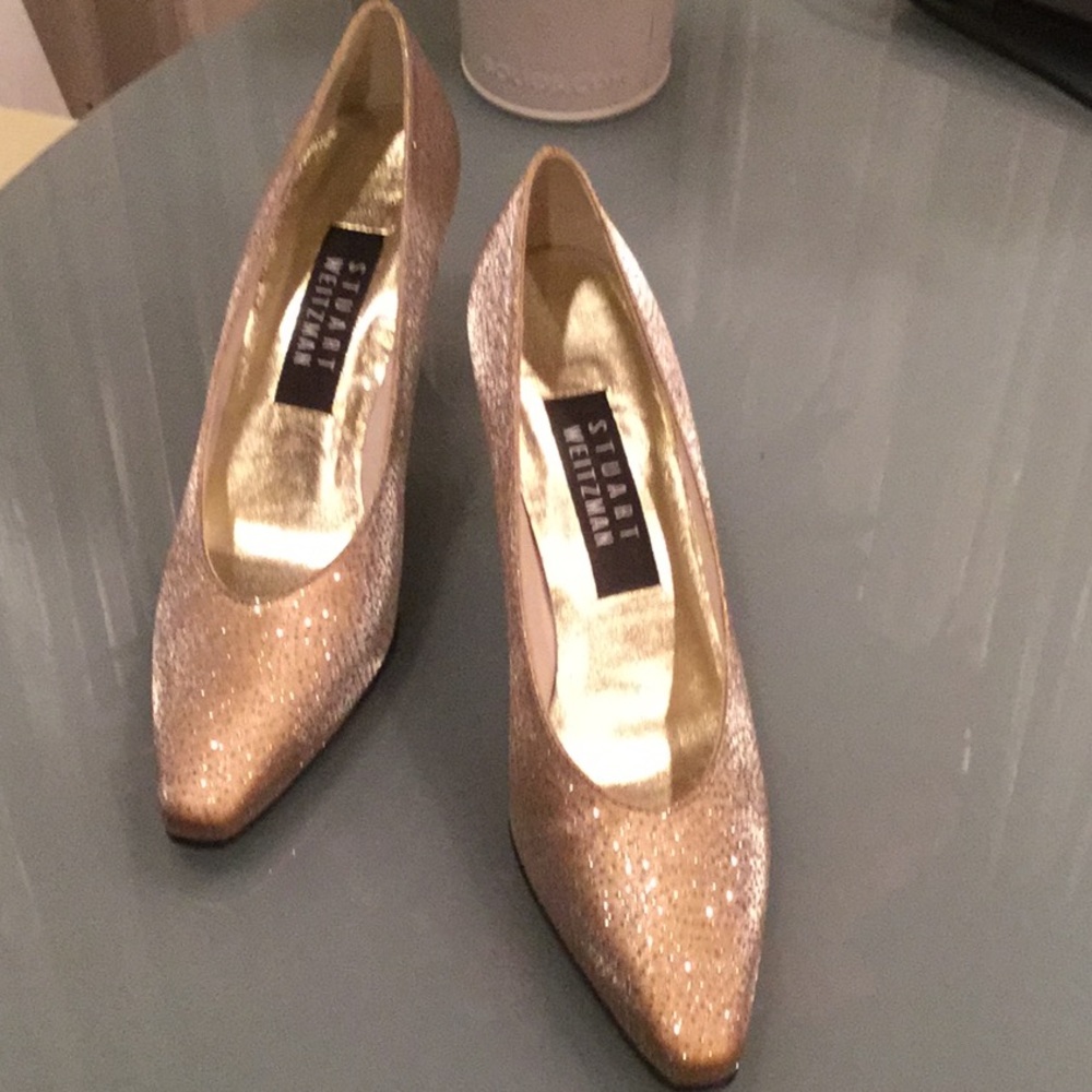 Stuart Weitzman Gold Sparkling pump